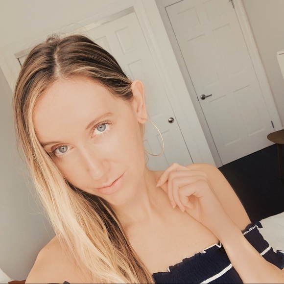 SoldOut11thStreet - Picture 3 of 8